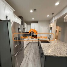658 Frow Dr in Elgin, SC - Building Photo - Building Photo