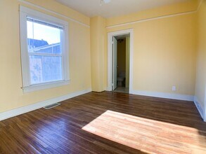 5025 N Montana Ave in Portland, OR - Building Photo - Building Photo