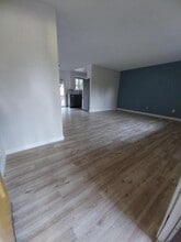 1103 SW Spruce St in Grants Pass, OR - Building Photo - Building Photo