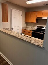 8201 Fairington Village Dr in Stonecrest, GA - Building Photo - Building Photo