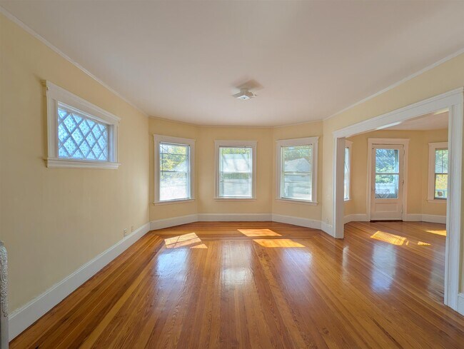 58 Monument St, Unit 2