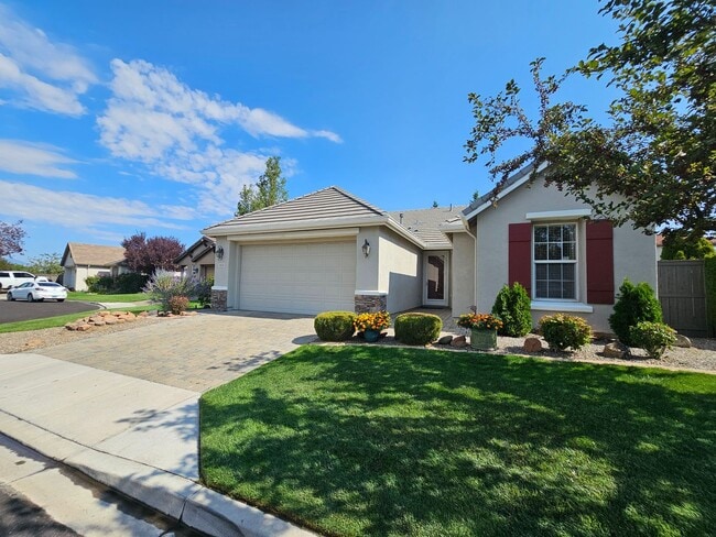 property at 415 Sysonby Ct