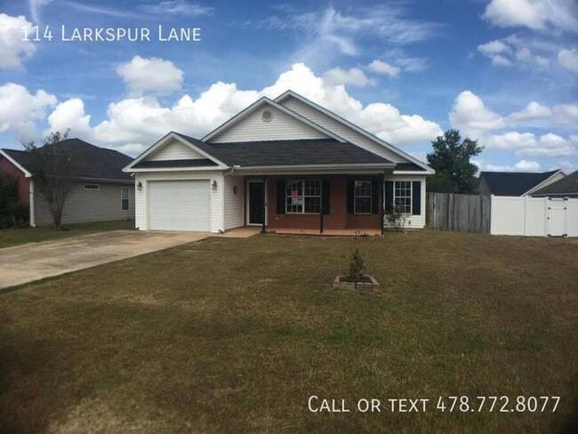 property at 114 Larkspur Ln
