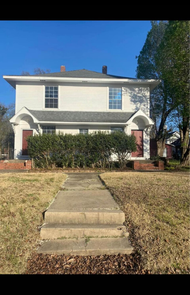 property at 220 S 13th St