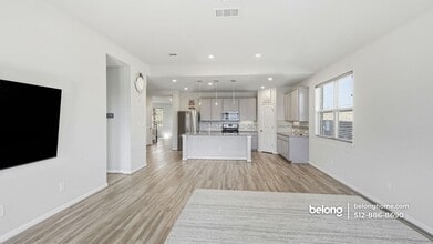 2408 Hat Bender Lp in Round Rock, TX - Building Photo - Building Photo