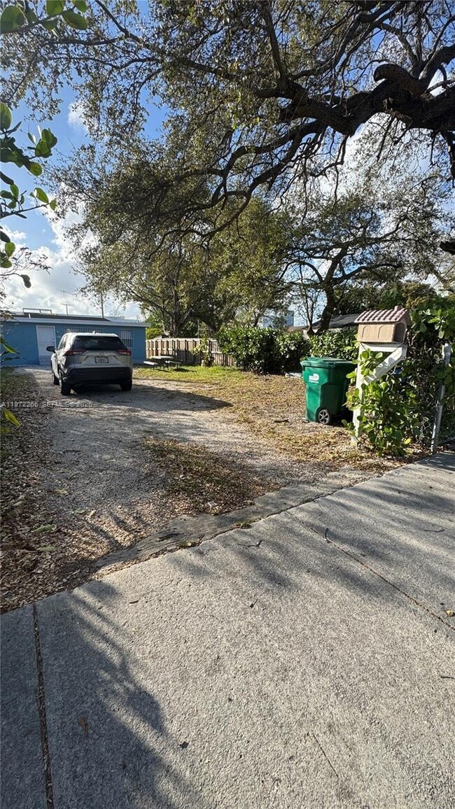 5158 NW 23rd Ave in Miami, FL - Building Photo - Building Photo
