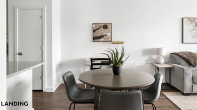 2110 Birkhall St in Raleigh, NC - Foto de edificio - Building Photo