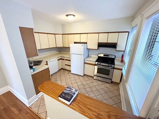 1758 Commonwealth Ave, Unit 1