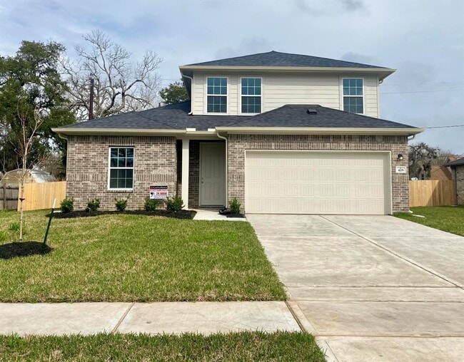 property at 428 Magnolia Ln