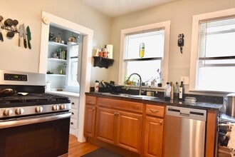 34 Alicia Rd, Unit 1 in Boston, MA - Building Photo - Building Photo