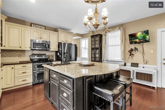 61 Park St, Unit House in Buffalo, NY - Building Photo - Building Photo