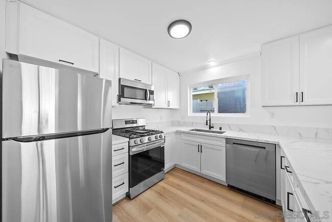 378 7th St in Imperial Beach, CA - Building Photo - Building Photo