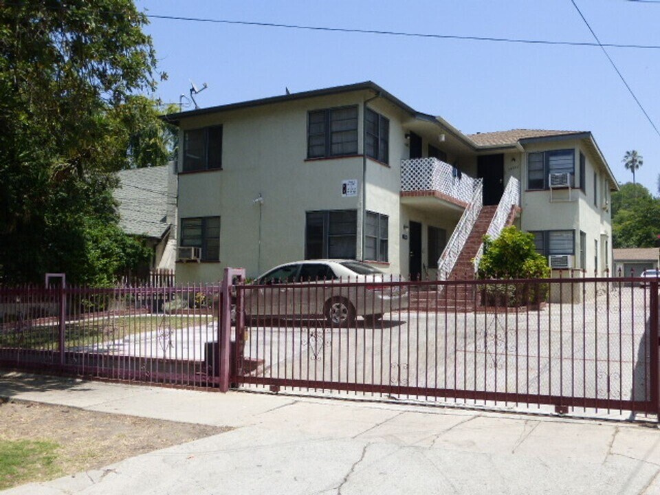 1441 1/2-1420 N Ave 47 in Los Angeles, CA - Building Photo