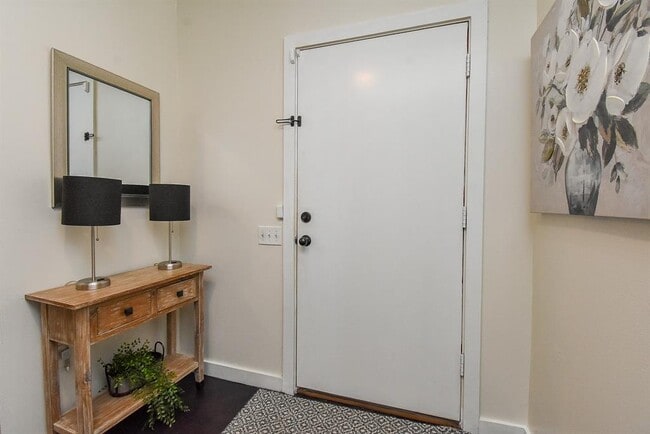 6114 Grand Blvd in Houston, TX - Building Photo - Building Photo
