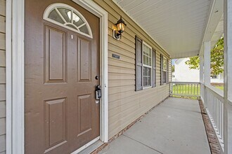 230 Dartmoor Trail in Jacksonville, NC - Building Photo - Building Photo