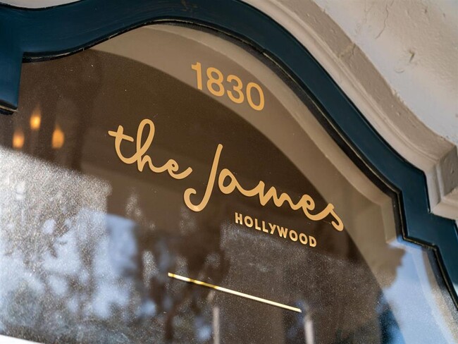 The James Hollywood in Los Angeles, CA - Foto de edificio - Building Photo