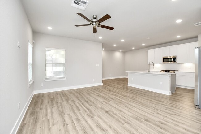 21034 Shore Oak Dr in Cypress, TX - Building Photo - Building Photo