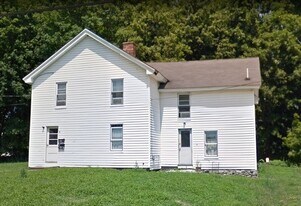 38 Middle St, Unit 1 in Orono, ME - Building Photo