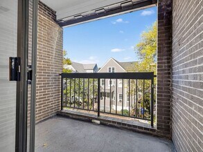 59-69-69 Msgr Patrick J Lydon Way, Unit 311 in Boston, MA - Building Photo - Building Photo