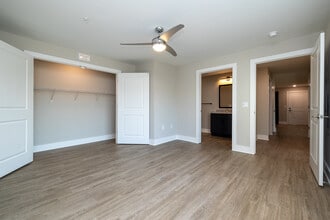 Dunean Creek Apartments in Greenville, SC - Building Photo - Interior Photo