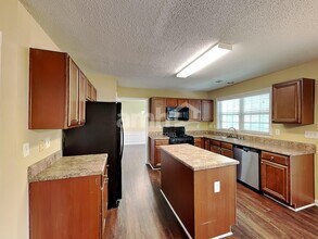 3472 Chastain Glen Ln NE in Marietta, GA - Building Photo - Building Photo