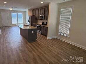 1003 Wainwright Ave in Charlotte, NC - Building Photo - Building Photo