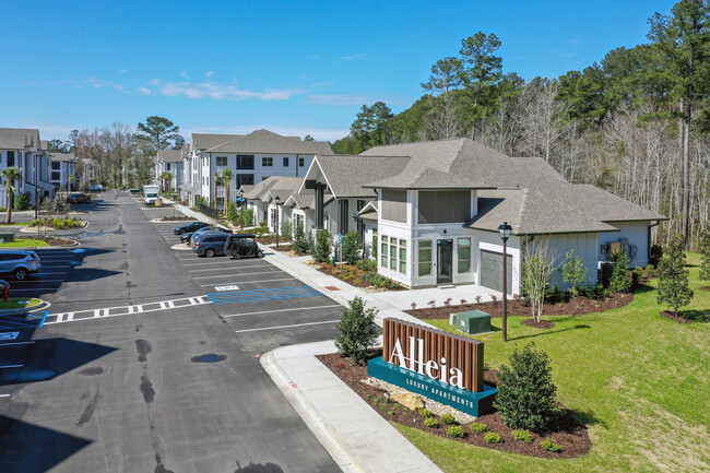 Alleia Luxury Living in Savannah, GA - Building Photo - Building Photo