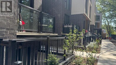 172 Clonmore Dr in Toronto, ON - Building Photo - Building Photo