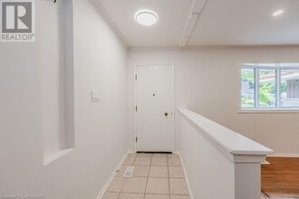 203 Forest Hill Dr in Kitchener, ON - Building Photo - Building Photo
