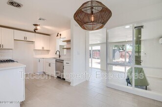 2901 E Seneca St in Tucson, AZ - Building Photo - Building Photo