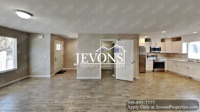 1912 W Mead Ave in Yakima, WA - Building Photo - Building Photo