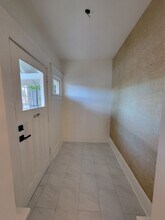 2624 N Rosa Parks Way in Portland, OR - Building Photo - Building Photo