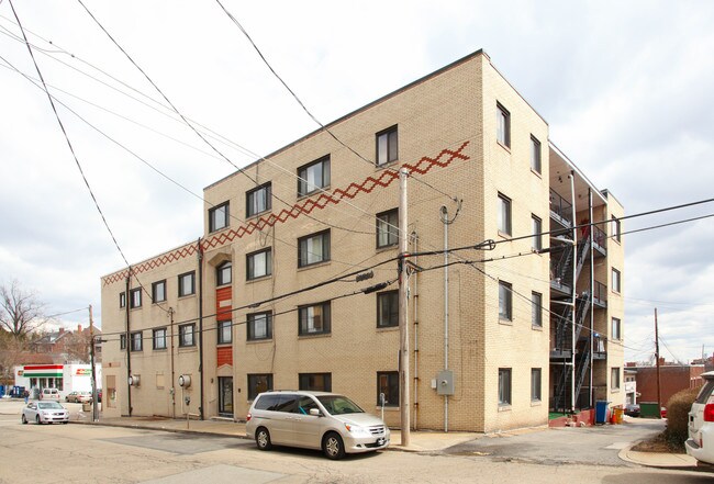 1517-1525 Potomac Ave in Pittsburgh, PA - Building Photo - Building Photo