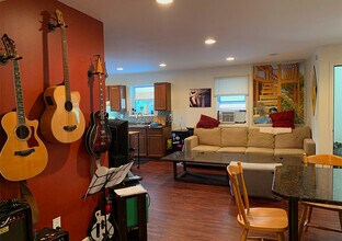 2152 12th St in Troy, NY - Building Photo - Building Photo