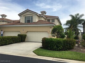 3303 Twilight Ln in Naples, FL - Building Photo