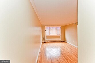 2838 Hartford St SE-Unit -203 in Washington, DC - Building Photo - Building Photo