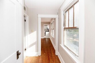 5214 Warren Ave-Unit -2 in Cincinnati, OH - Building Photo - Building Photo
