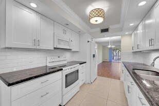 1802 Eleuthera Point in Coconut Creek, FL - Building Photo