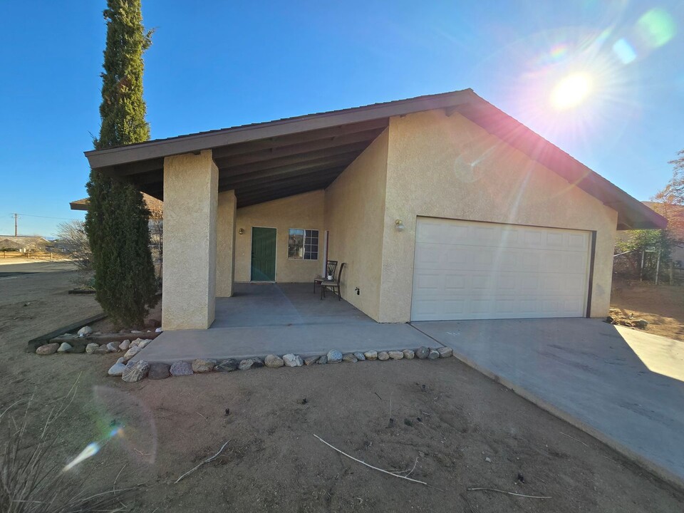 7349 Goleta Ave in Yucca Valley, CA - Building Photo