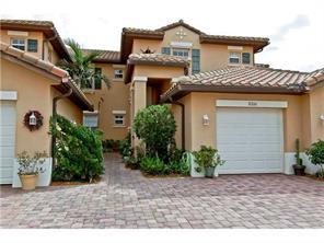 8266 NW 127th Ln in Parkland, FL - Foto de edificio