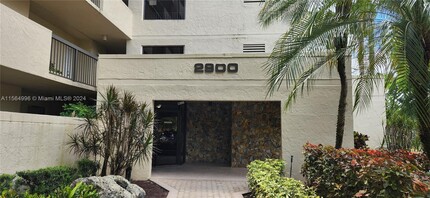 2900 NW 42nd Ave, Unit A110 in Coconut Creek, FL - Foto de edificio - Building Photo