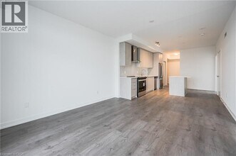 55 Duke St W in Kitchener, ON - Building Photo - Building Photo