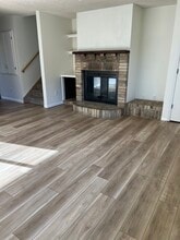 1459 Westview Dr in Coralville, IA - Foto de edificio - Building Photo