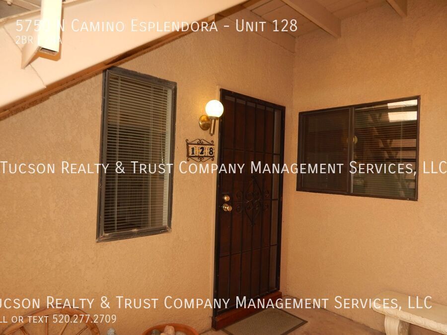 5750 N Camino Esplendora in Tucson, AZ - Building Photo