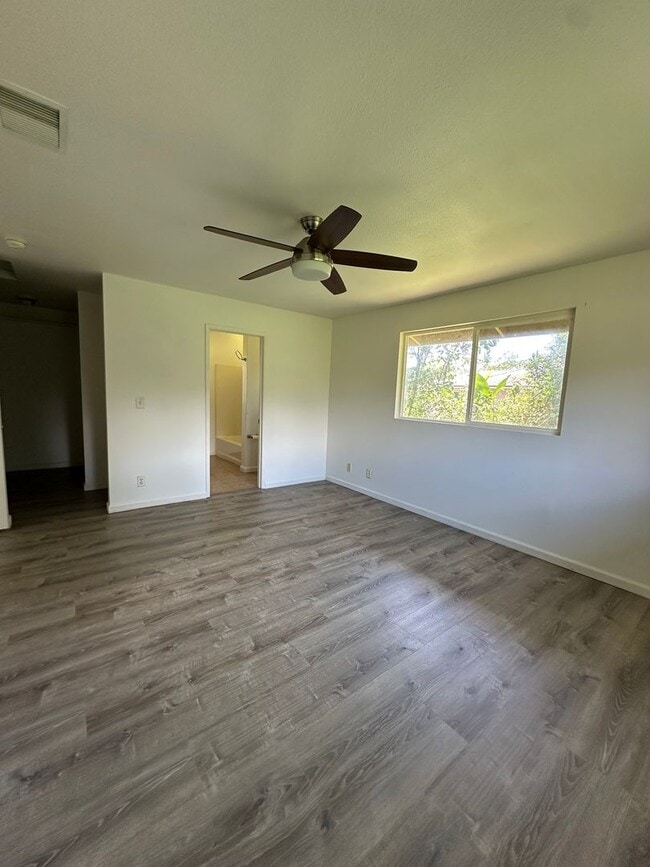 property at 15-1808-1808 16th Ave