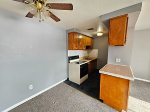 1885 Taylor Rd in East Cleveland, OH - Building Photo - Building Photo