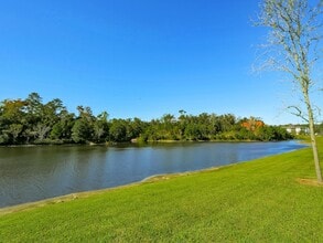 8226 Green Parrot Rd in Jacksonville, FL - Building Photo - Building Photo