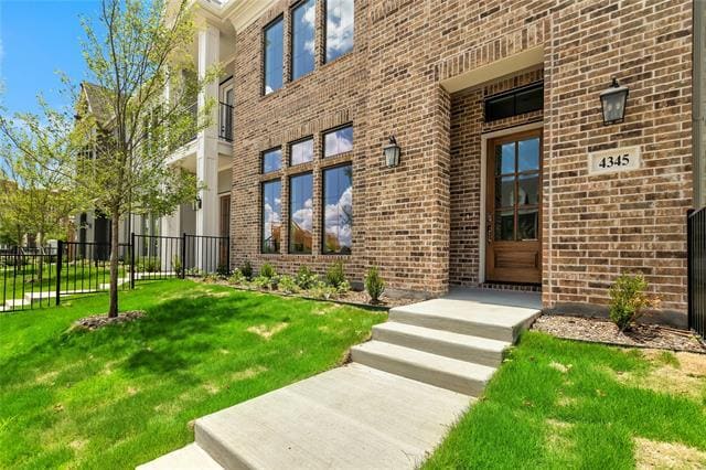 4345 Newman Blvd in Frisco, TX - Building Photo - Building Photo