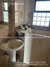7840 S Saginaw Ave in Chicago, IL - Building Photo - Building Photo