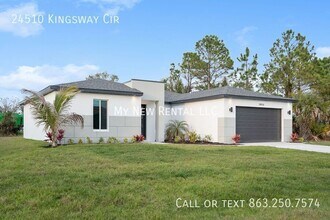 24510 SW Kingsway Cir in Punta Gorda, FL - Foto de edificio - Building Photo